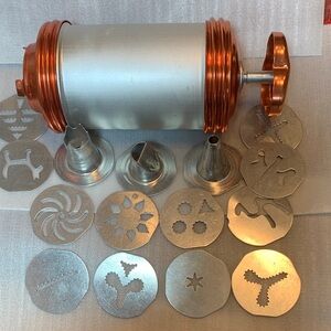 Vintage Mirro Cookie & Pastry Press with Discs